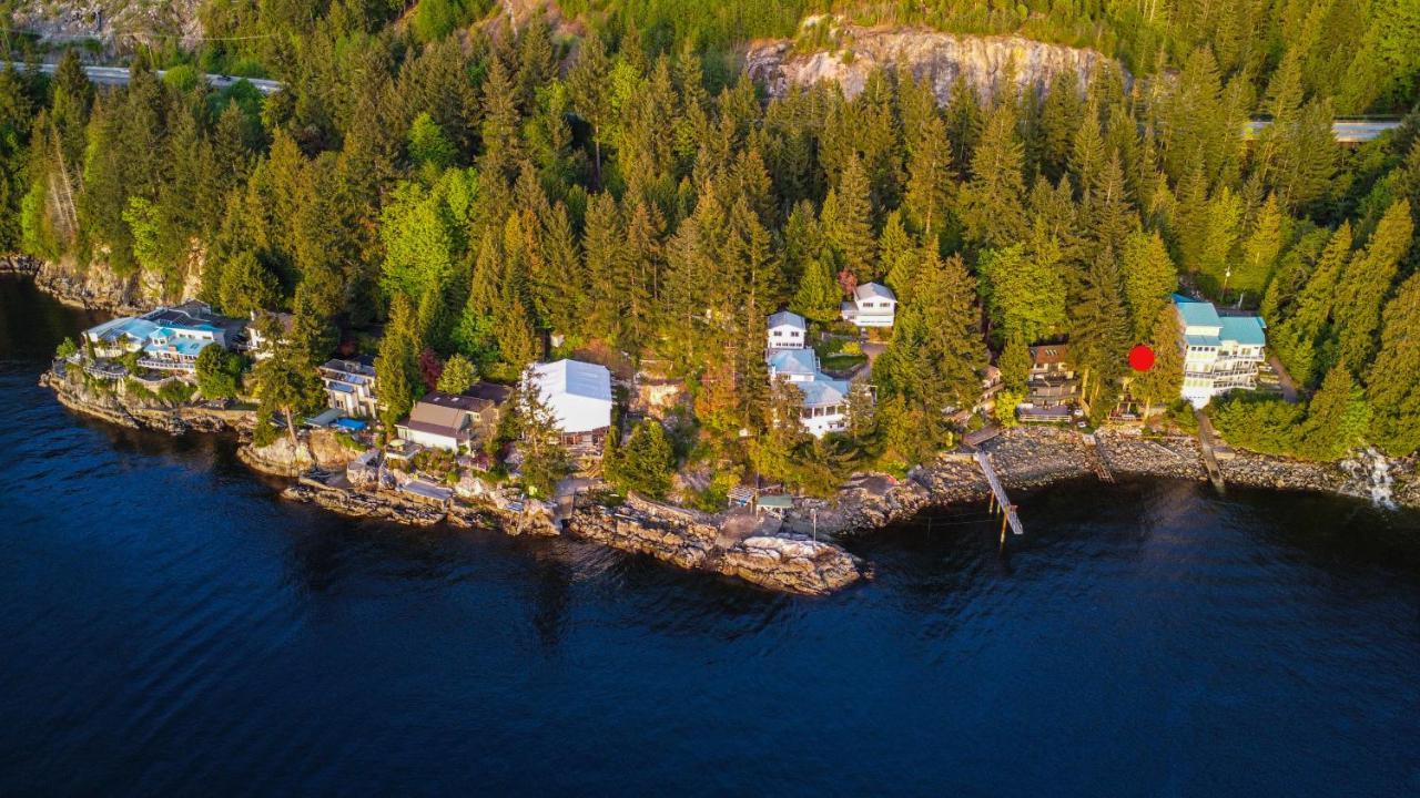 Waterfront Cottage With Superb Coastline Views West Vancouver Εξωτερικό φωτογραφία