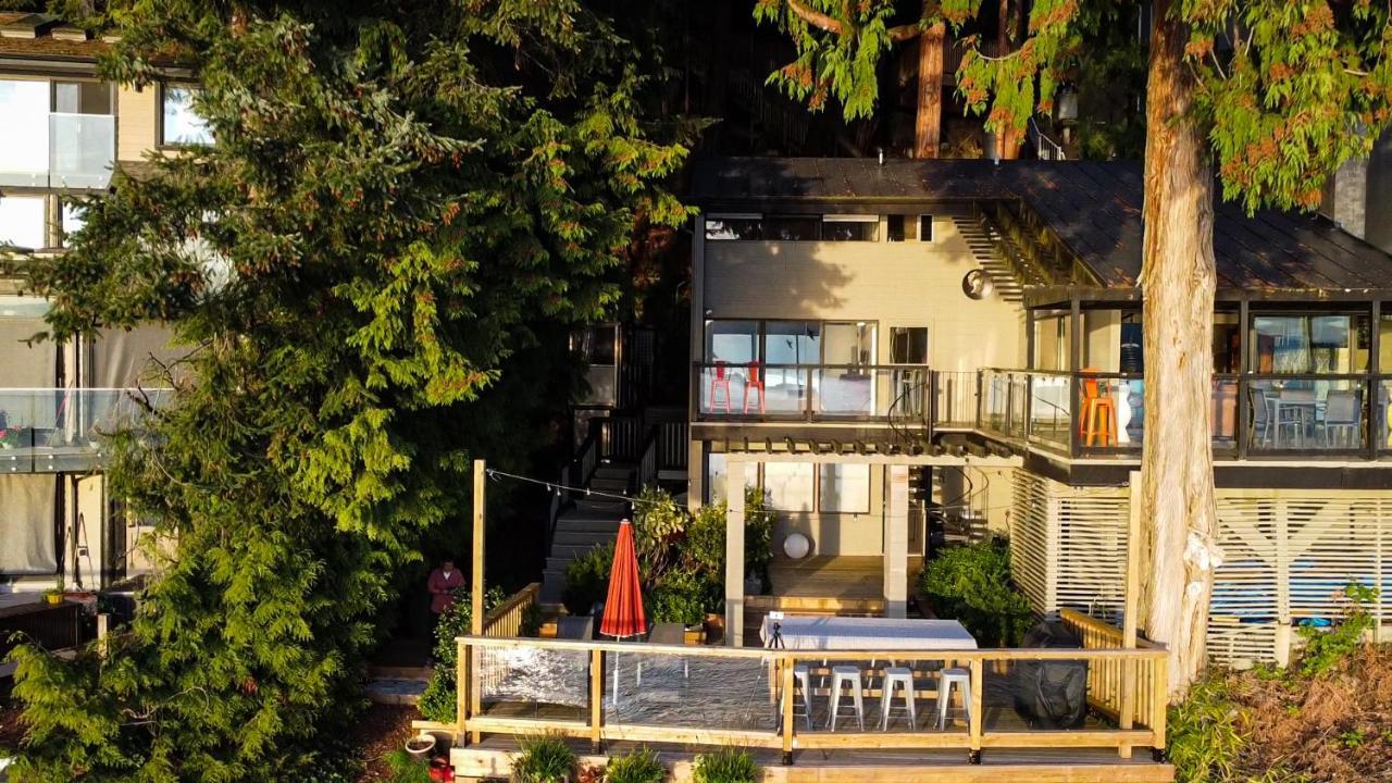 Waterfront Cottage With Superb Coastline Views West Vancouver Εξωτερικό φωτογραφία