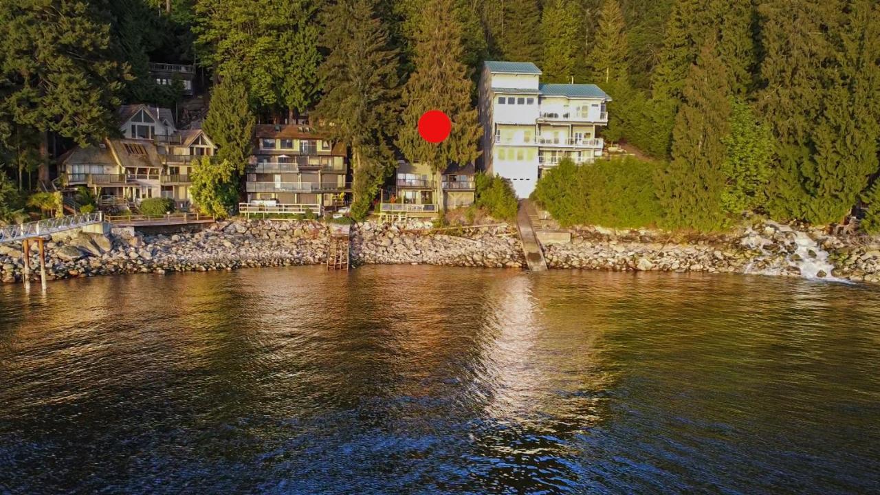 Waterfront Cottage With Superb Coastline Views West Vancouver Εξωτερικό φωτογραφία