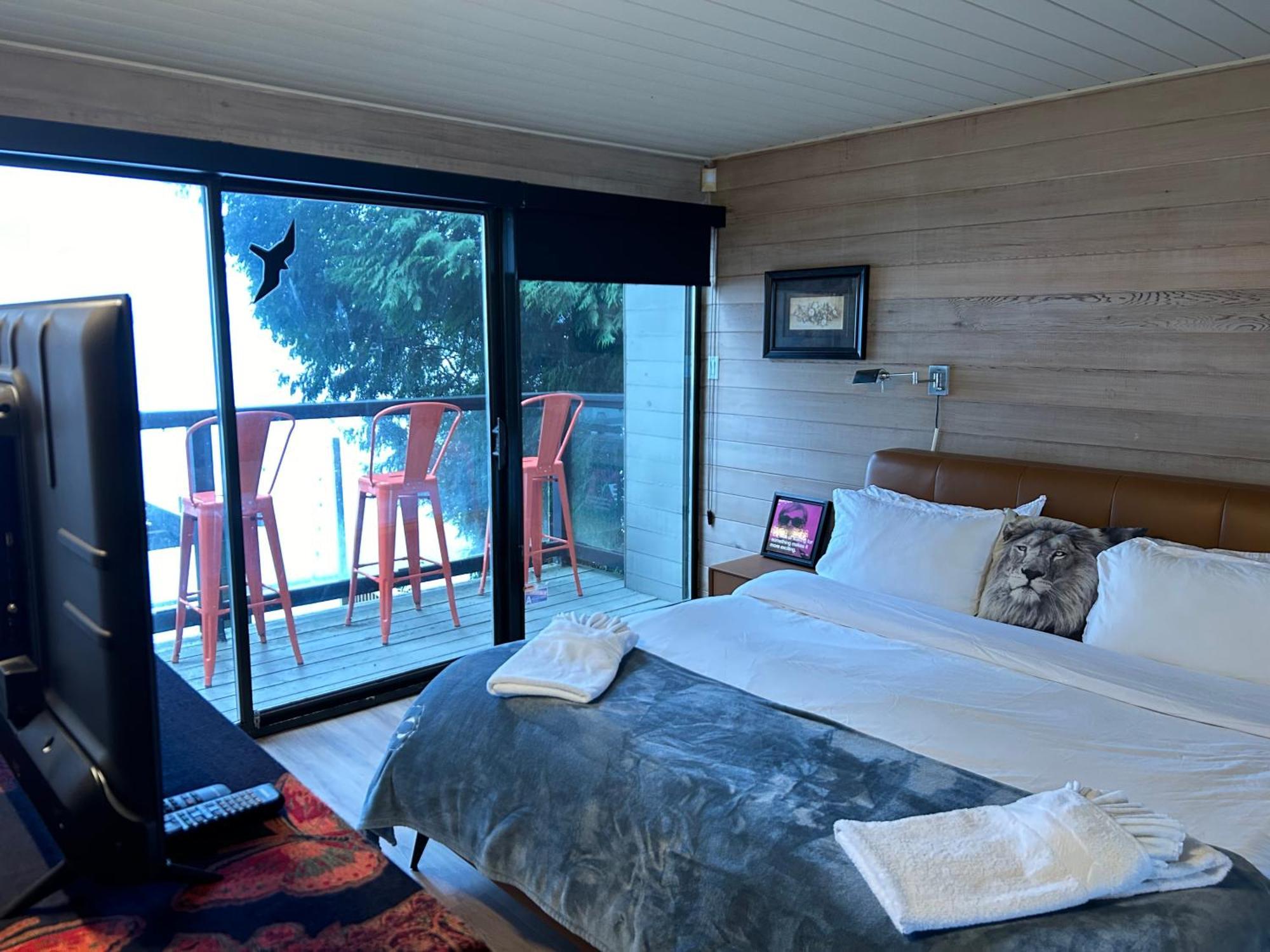 Waterfront Cottage With Superb Coastline Views West Vancouver Εξωτερικό φωτογραφία